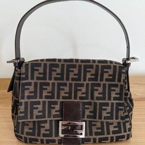 Fendi Mama Baguette Zucca Tobacco